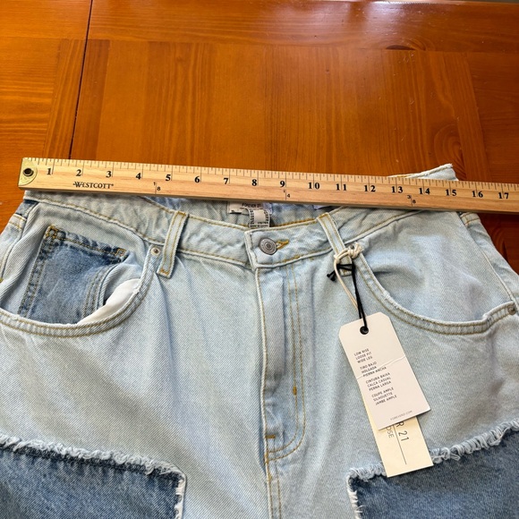 NWT Forever 21 Color-blocked Women’s Low Rise Wide Leg Jeans Size 30 - Picture 14 of 16